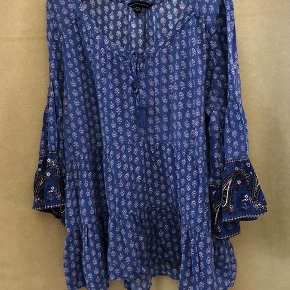 American Eagle Outfitters Tops - Peasant blouse